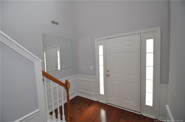 Building Photo - 806 Brickstone Dr