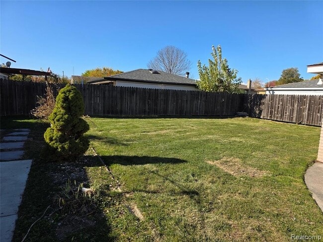 Building Photo - 20059 Washington St