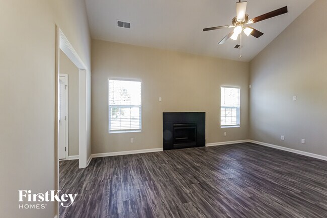 Foto del edificio - 2301 Jacobs Ct