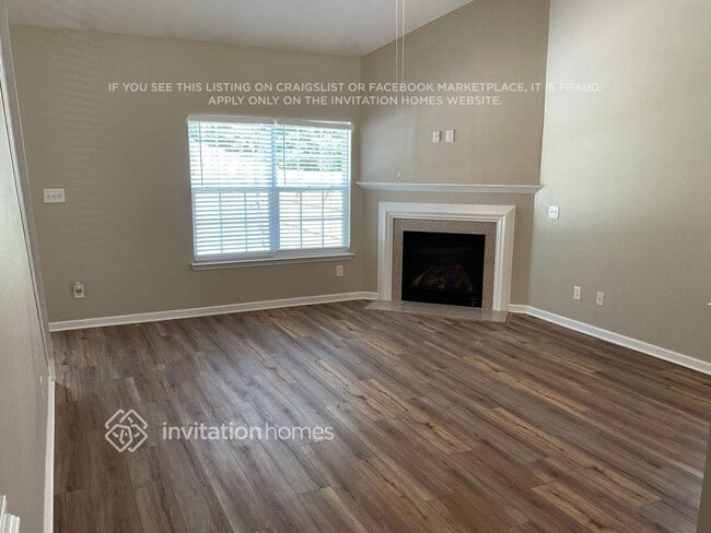 Building Photo - 4345 Glenmore Creek Dr