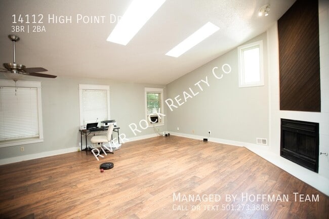 Foto del edificio - 14112 High Point Dr