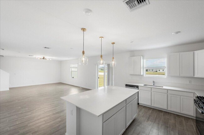 Foto del edificio - 6354 Windwood Wy
