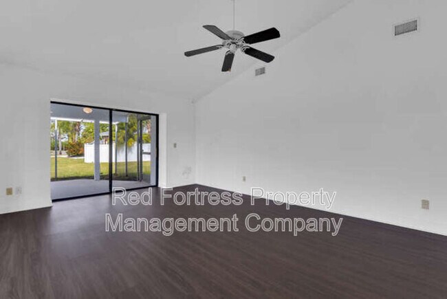 Foto del edificio - 13738 River Forest Dr