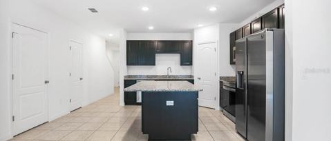 Foto del edificio - 4713 Trout Lily St