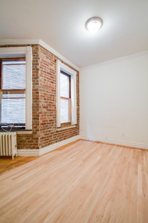 Building Photo - 336 E 18th St