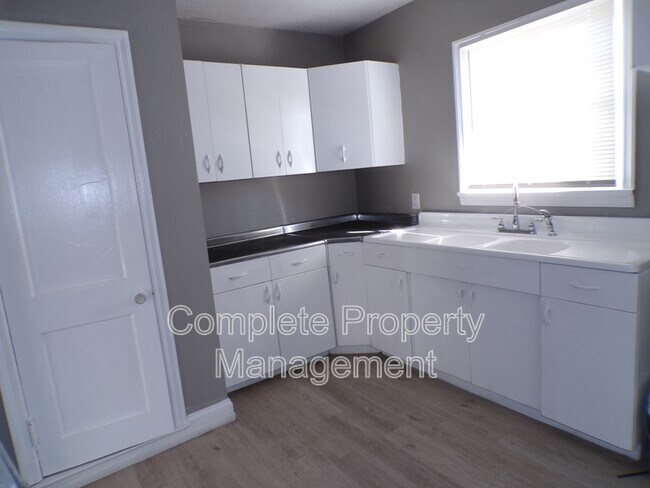 Foto del edificio - 1845 29th Street Ensley