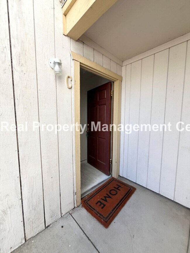 Building Photo - 7828 Santa Ysabel Ave