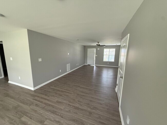 Foto del edificio - 8069 Driftwood Lp