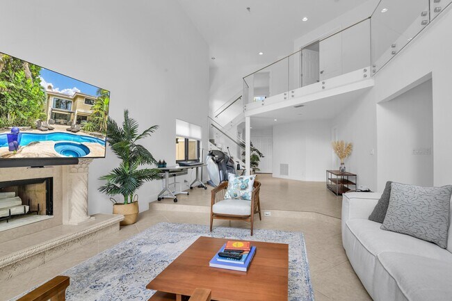 Building Photo - 753 Villa Portofino Cir