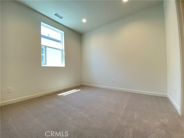 Building Photo - 115 Fable