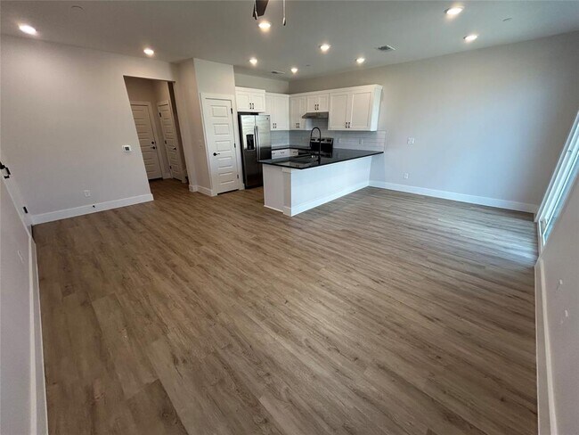 Foto del edificio - 7600 Strong Bow Ct