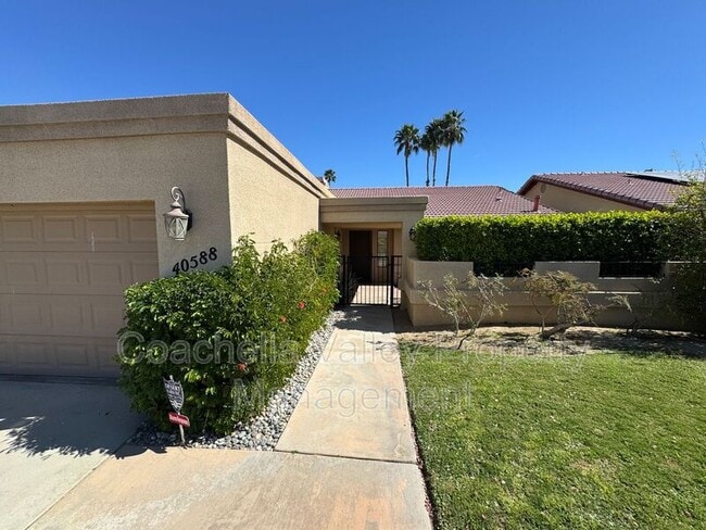 Foto del edificio - 40588 Clover Ln