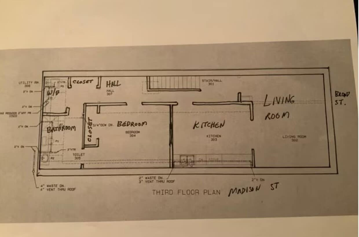 Building Photo - 228 W Broad St