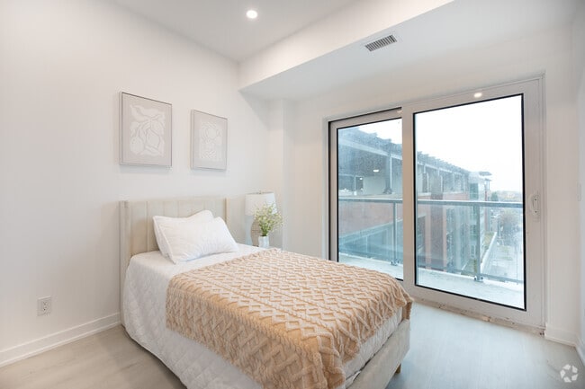 1BR, 1BA - 663SF - Bedroom - The Carlisle