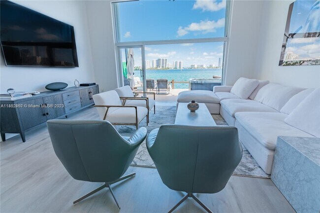 Foto del edificio - 3927 NE 171 St