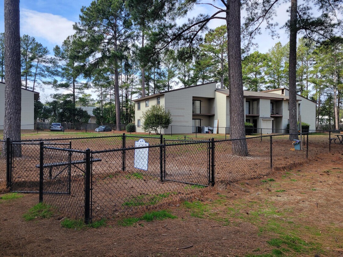 Building Photo - 951 Applewood Ln