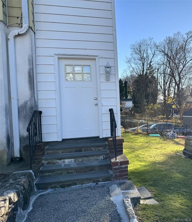 Building Photo - 43 Linden Ave