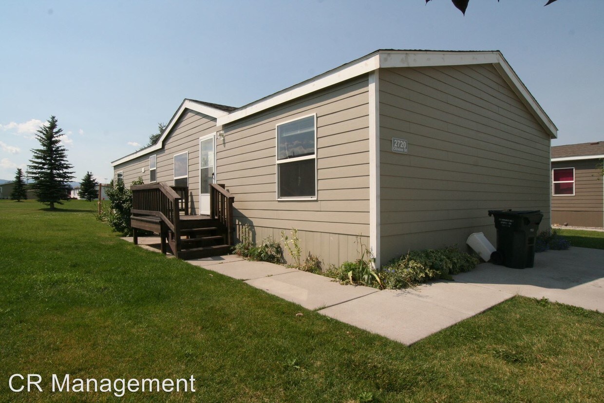 Primary Photo - 2720 Olivine St
