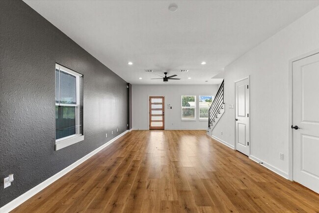 Foto del edificio - 6130 Conley St