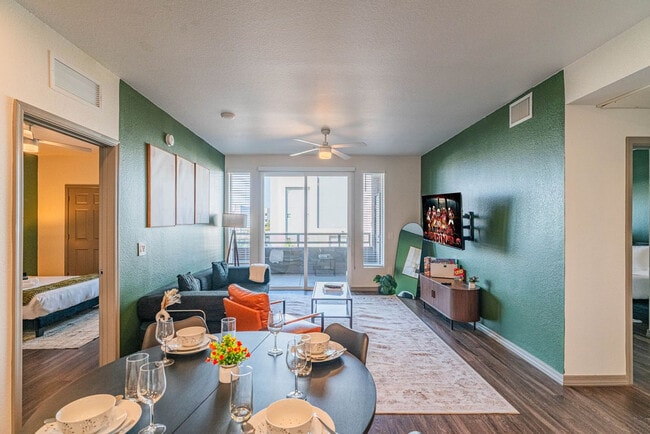 Foto del edificio - 9600 W Georgia Ave