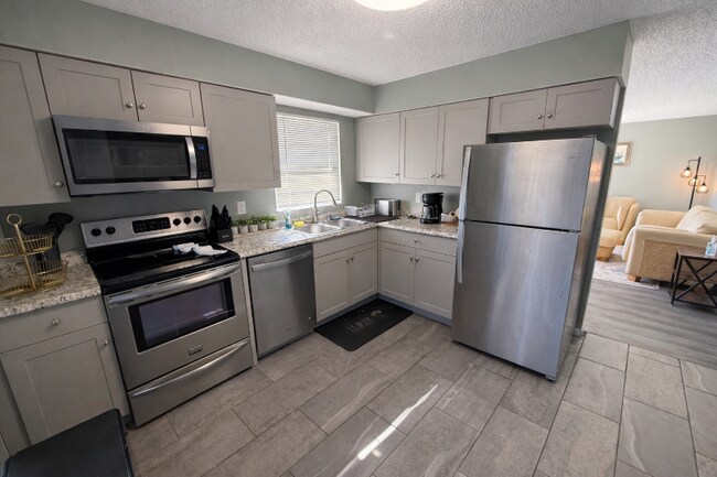 Building Photo - 4705 19th St W