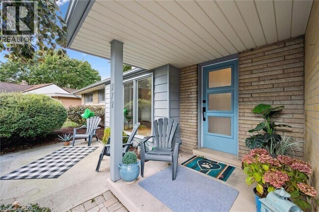 Building Photo - 272 Hartwood Pl