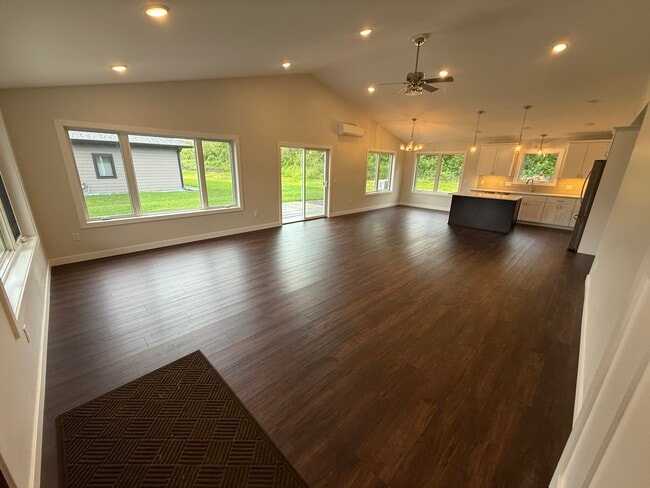 Building Photo - 3829 Stebner Rd