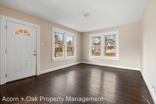 Building Photo - 3 br, 1.5 bath House - 601 Elmira Ave