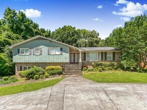 Building Photo - 2072 McDuffie Rd
