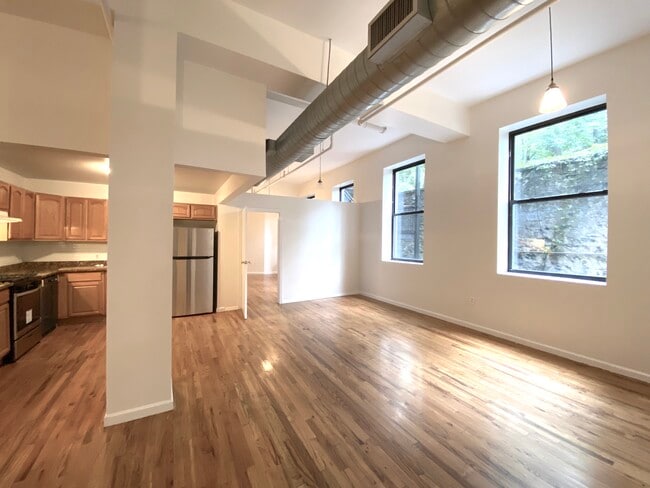 Building Photo - 12 N Broadway