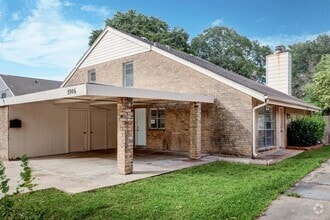 Building Photo - 5906 Golden Forest Dr