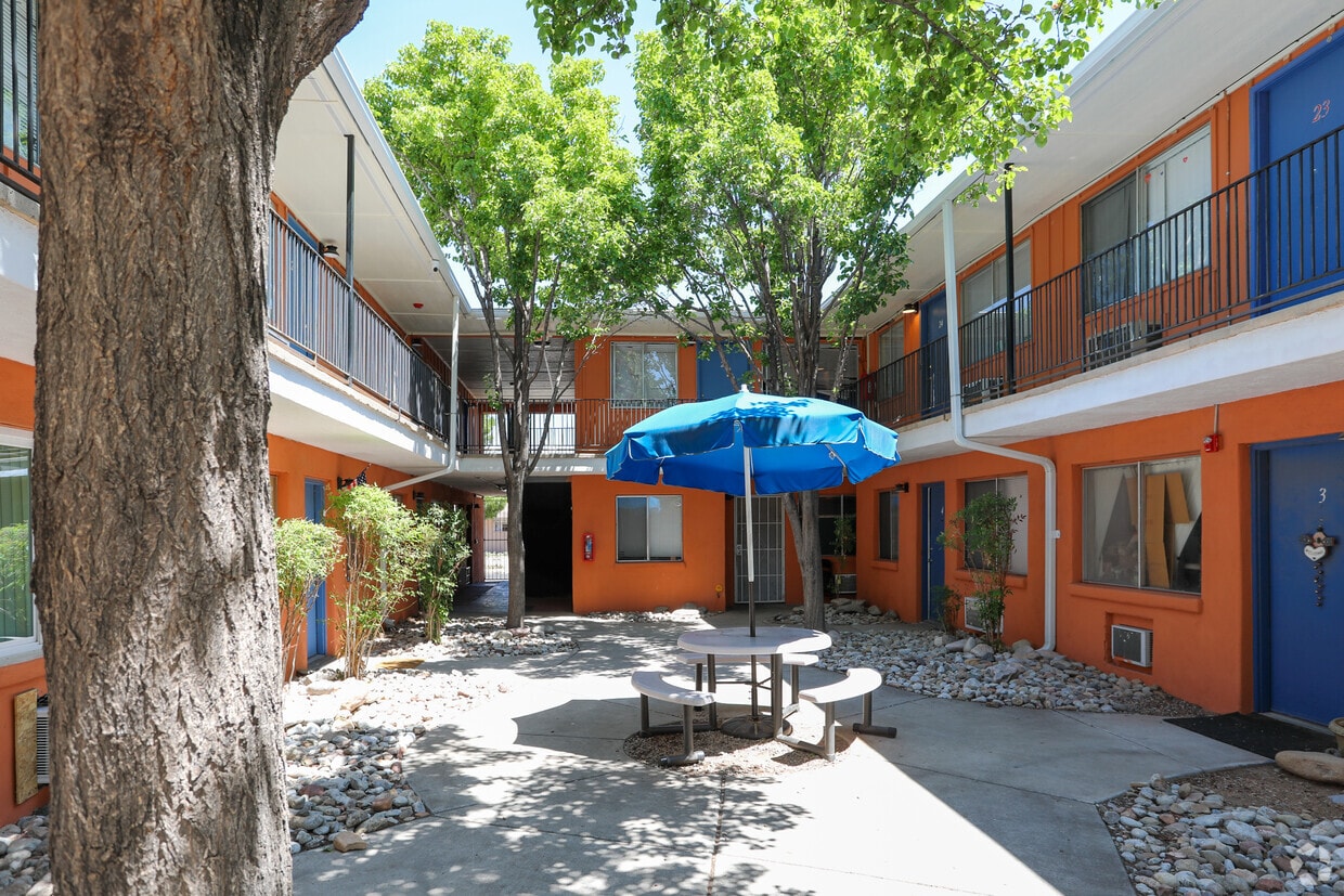 The French Quarter Apartments in Albuquerque, NM