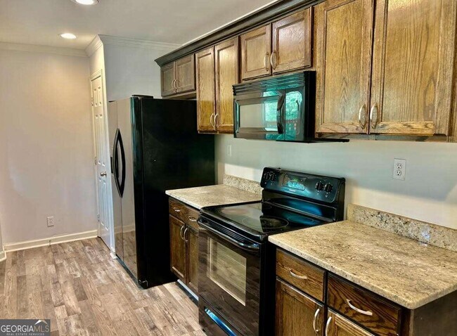 Foto del edificio - 1032 Pine Ln