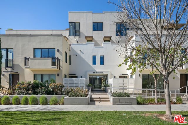 Foto del edificio - 321 N Elm Dr