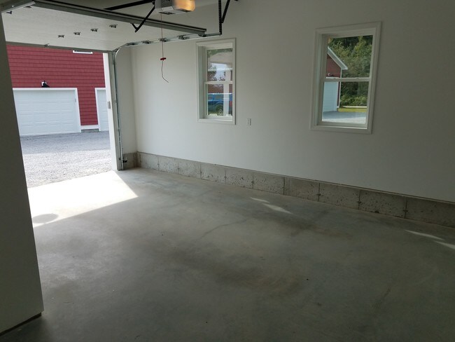 Building Photo - 1038 Allen Rd