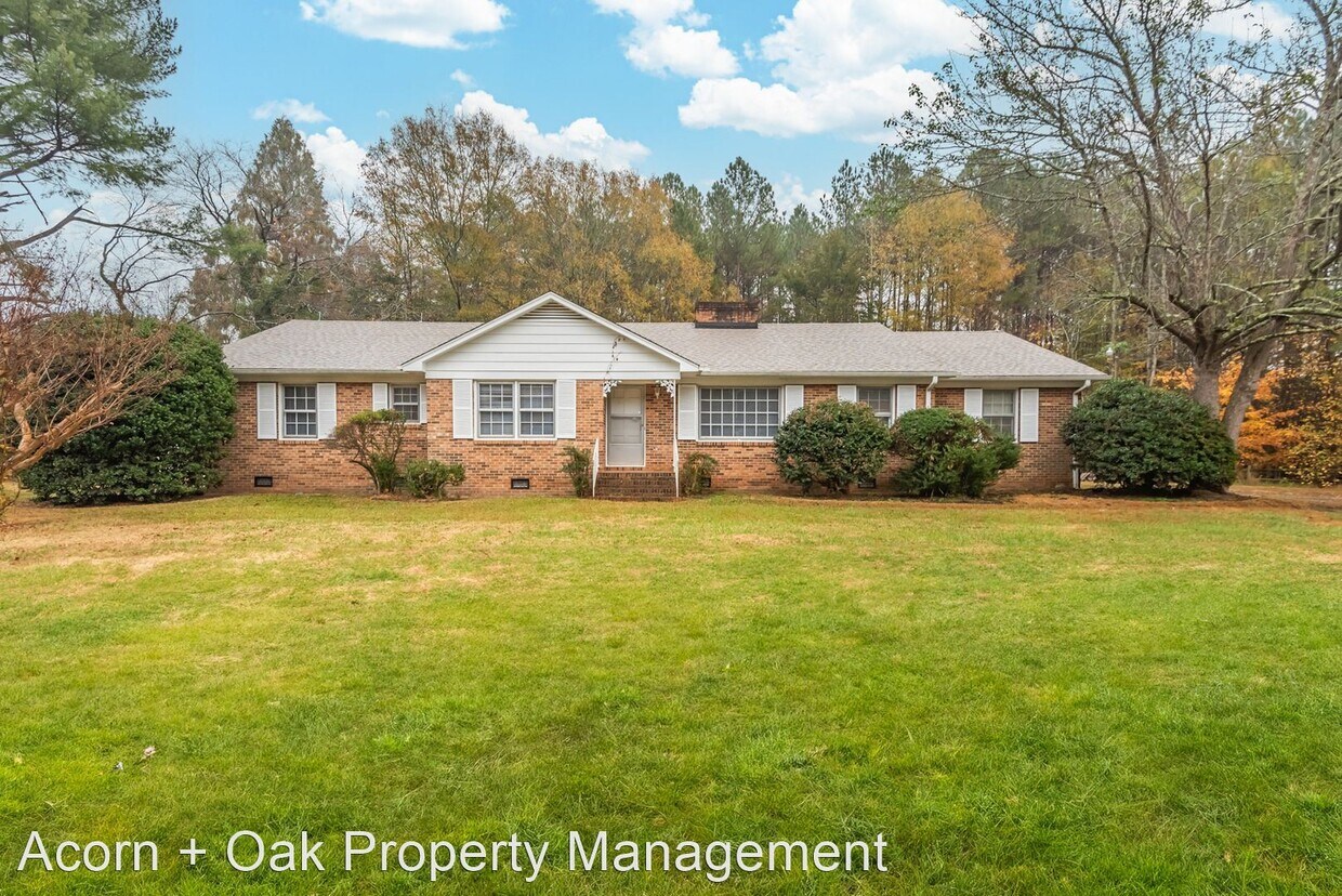 Primary Photo - 3 br, 2 bath House - 11010 US 15-501 N