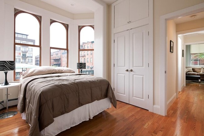 Building Photo - 784 Tremont St