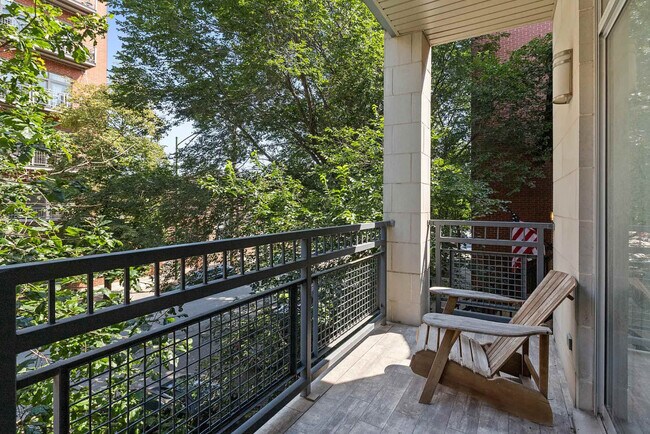 Foto del edificio - 951 W Huron St