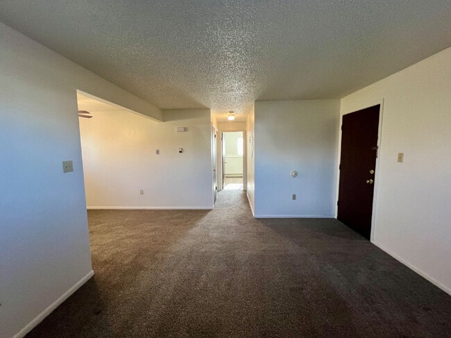 Building Photo - Two Bedroom with Garage Ready Now!