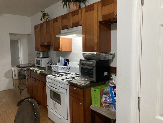 Foto del edificio - 1551 N Allison St