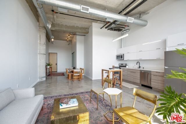 Foto del edificio - 691 Mill St