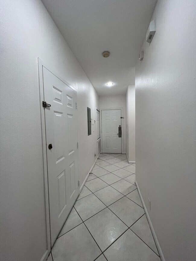 Foto del edificio - 8948 Sandshot Ct