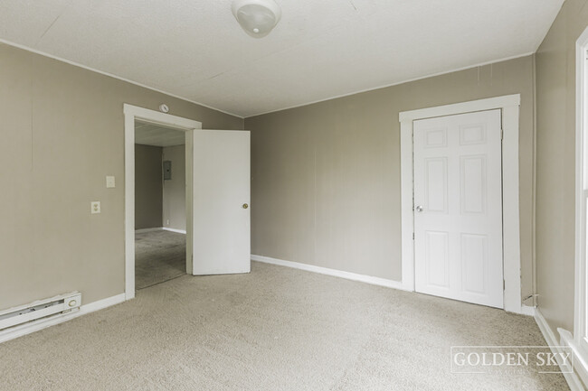 Building Photo - 330 North 17th Street #2 - 2
