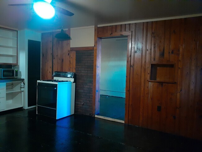 Foto del edificio - 1109 May Ave