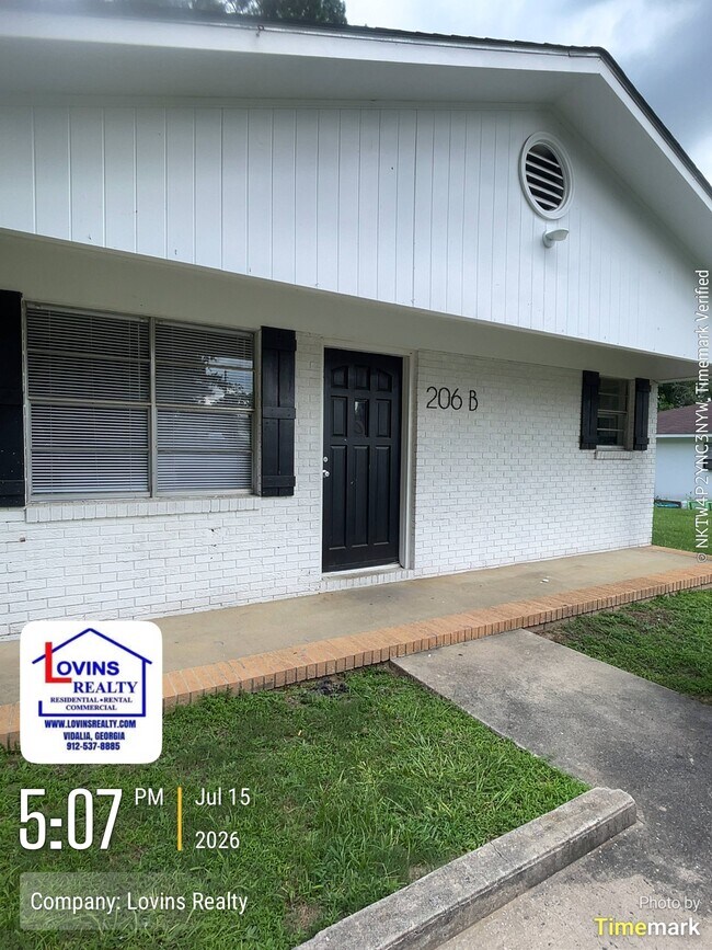 Building Photo - 206b Nita Dr
