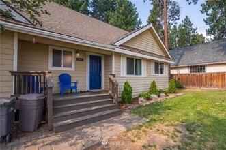 Building Photo - 907 Marian Dr