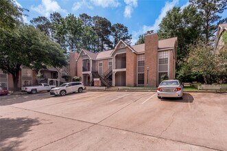 Building Photo - 2401 Sycamore Ave