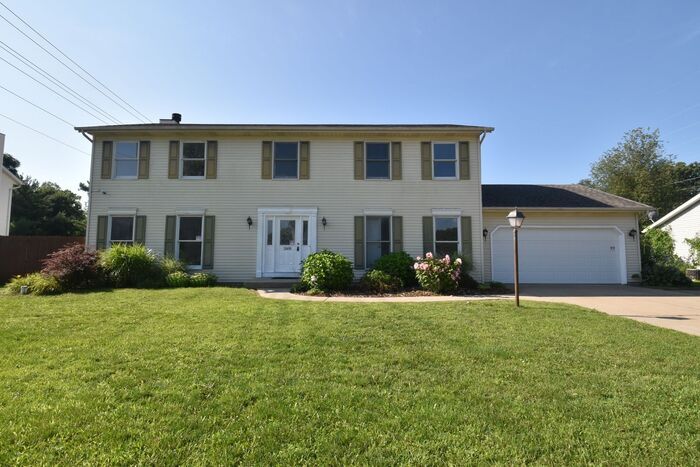 Primary Photo - Granger Rental with pool!
