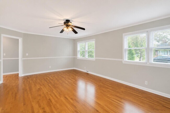 Foto del edificio - 208 N Lewis Ct