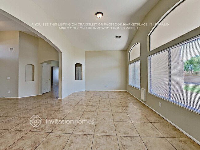 Foto del edificio - 5459 N Rattler Way